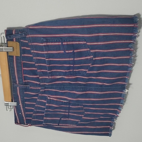 American Eagle Blue Denim Mini Skirt Sz 12 Nwt Red White Vertical Stripes USA - Picture 11 of 16